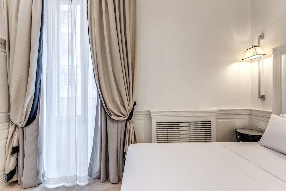 Relais de L Opera 44/72