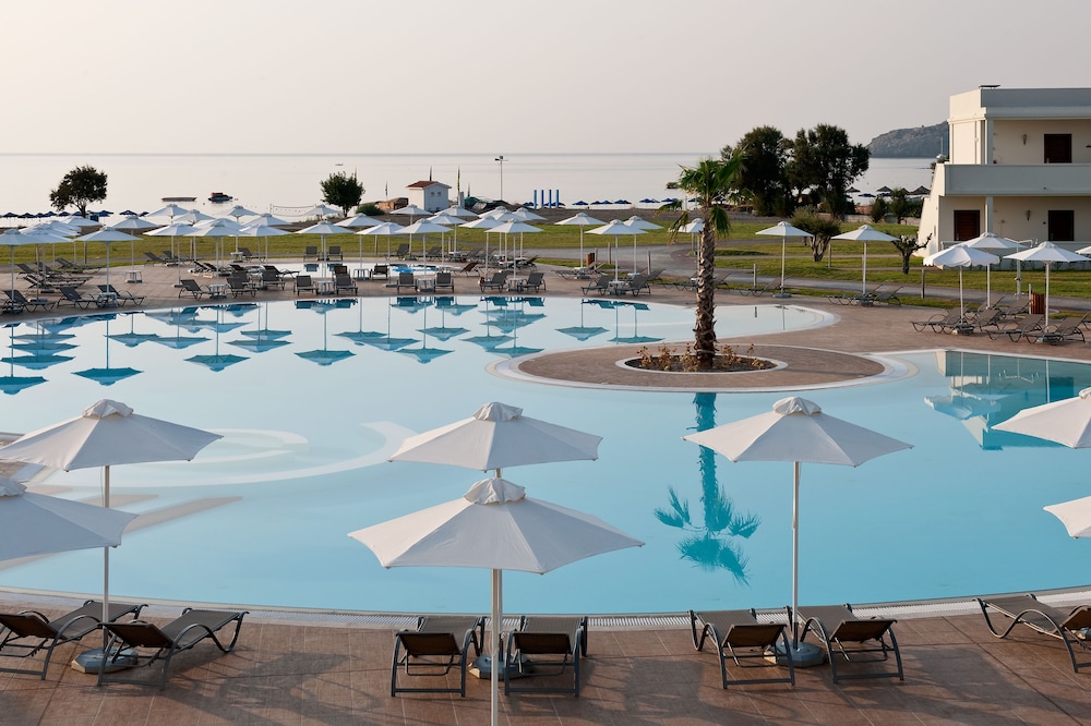 Apollo Blue Hotel 49/50