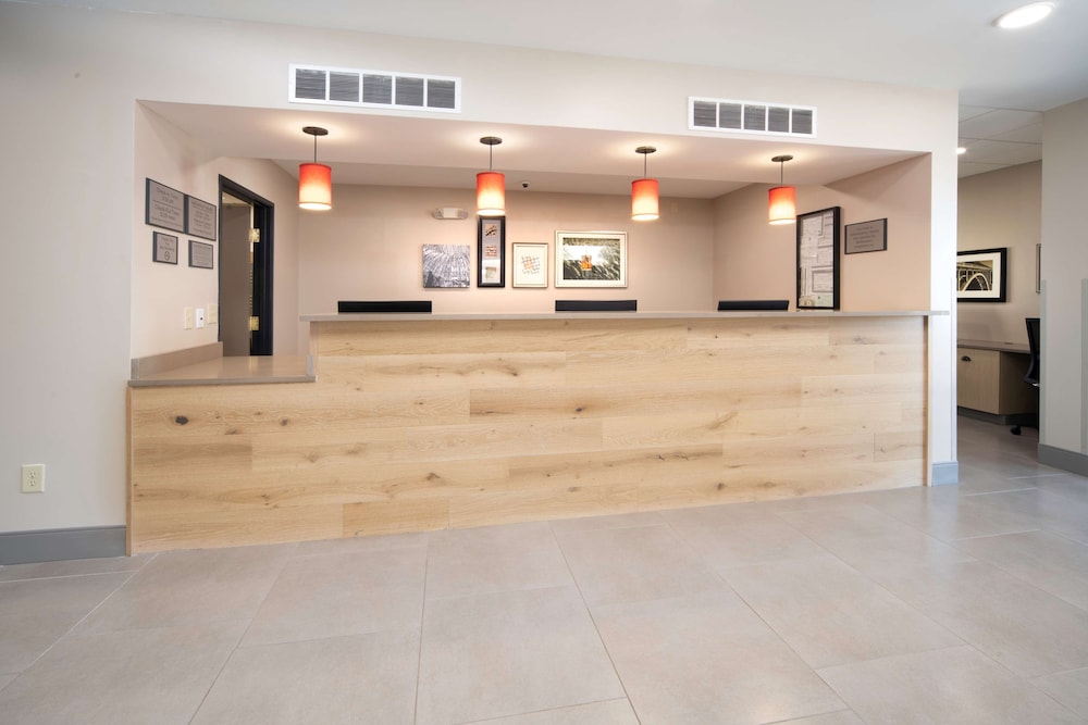 Country Inn and Suites by Radisson Stone Mountain GA 7/48