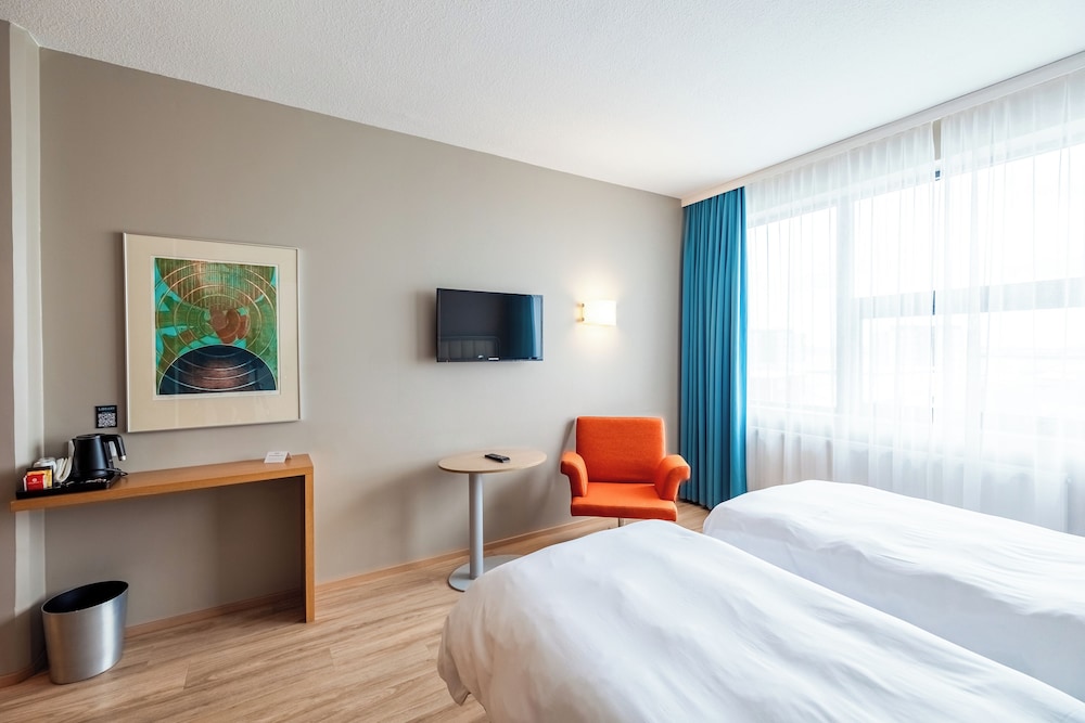 Park Inn By Radisson Reykjavik Keflavik Airport 8/50