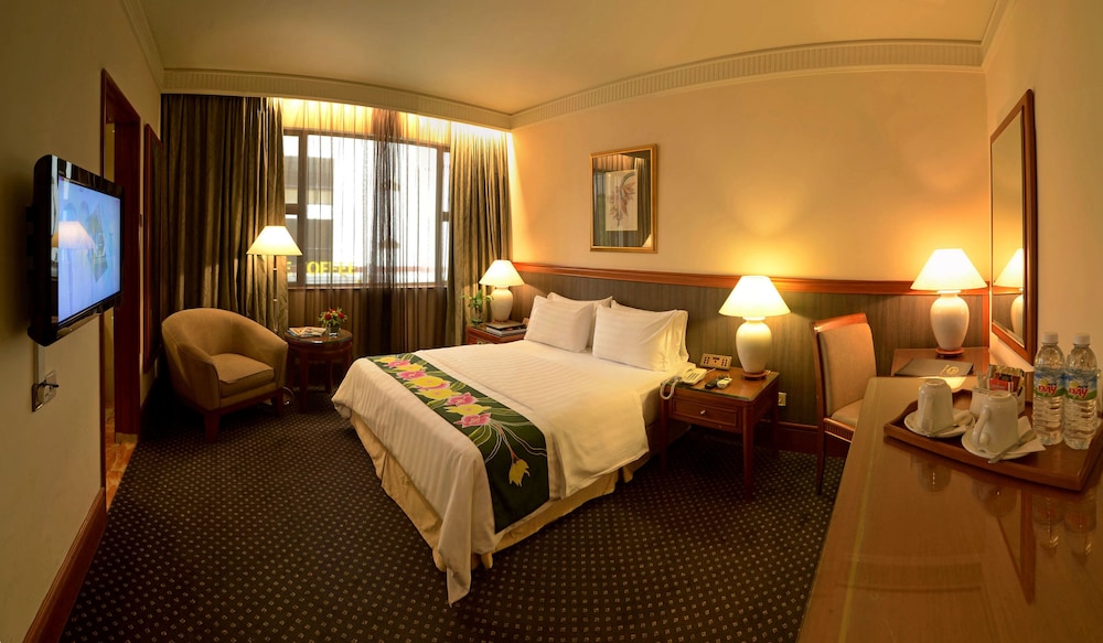 The Jesselton Hotel 19/50