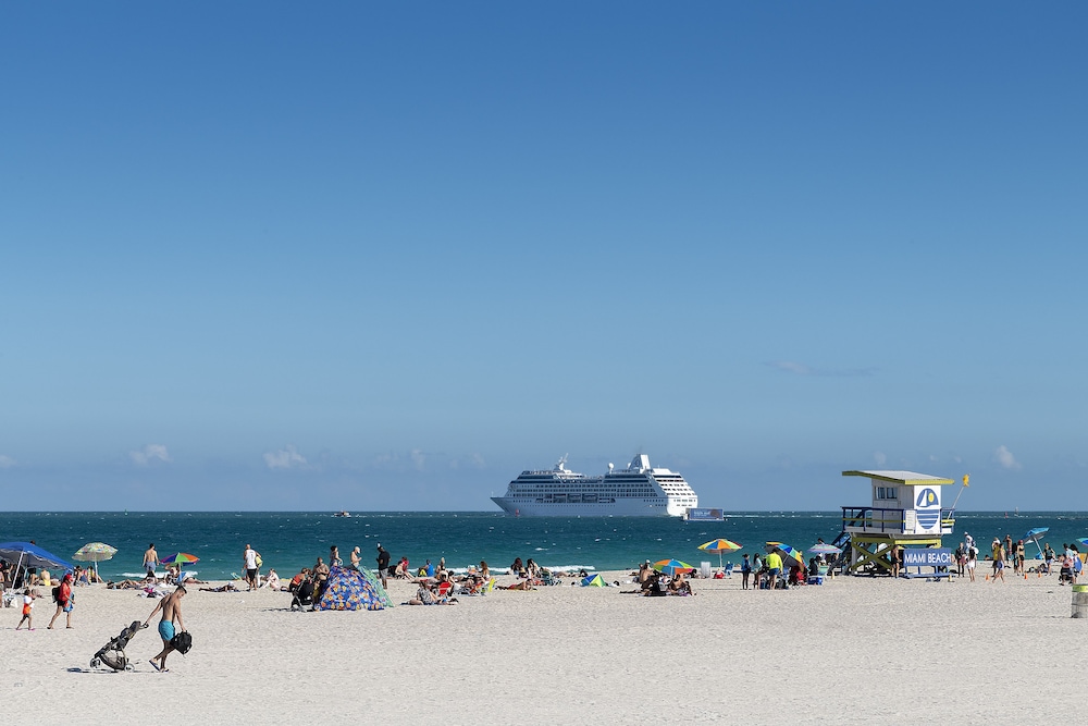 The President Hotel Miami 35/50