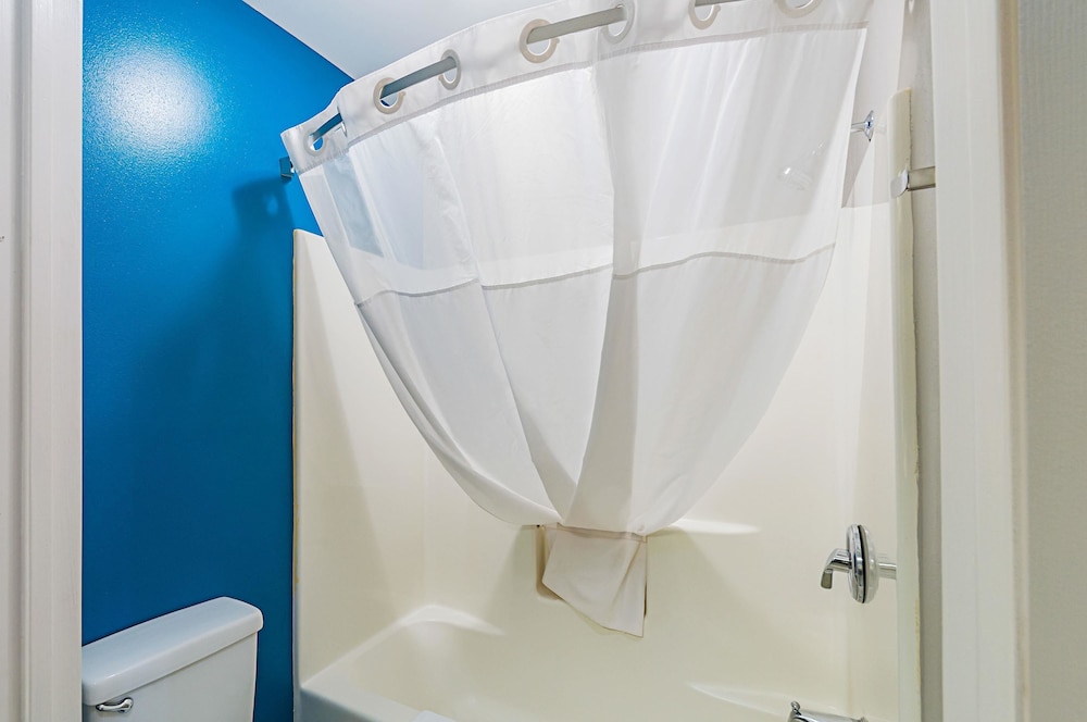 Quality Inn Harrisonburg I-81 13/38