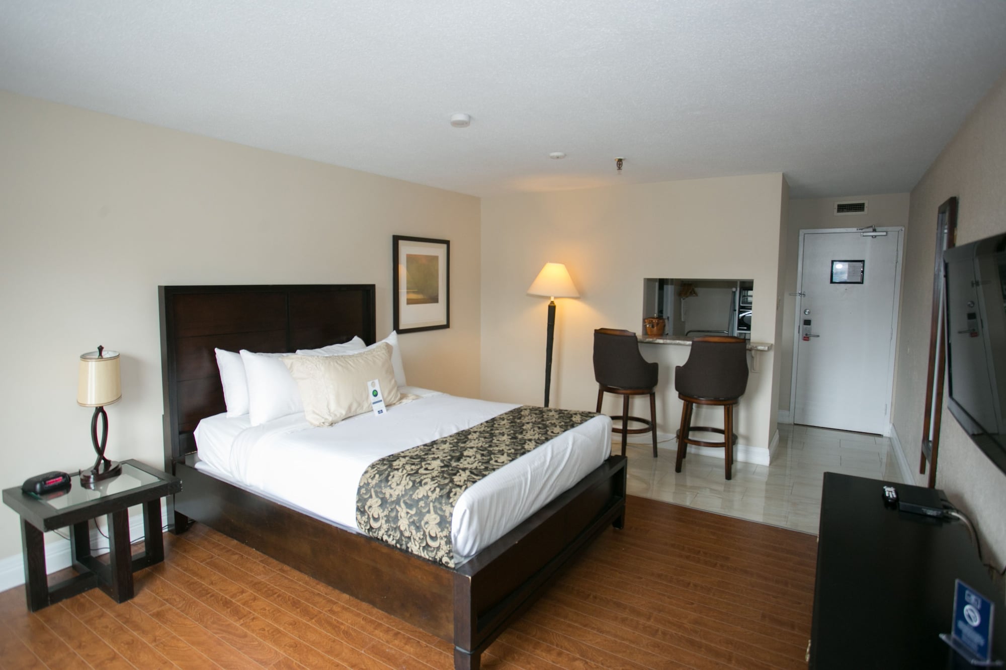 Room, Queen Bed
