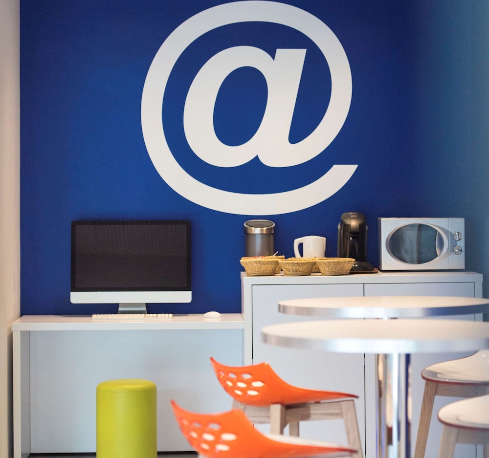 Ibis Styles La Louviere 8/73