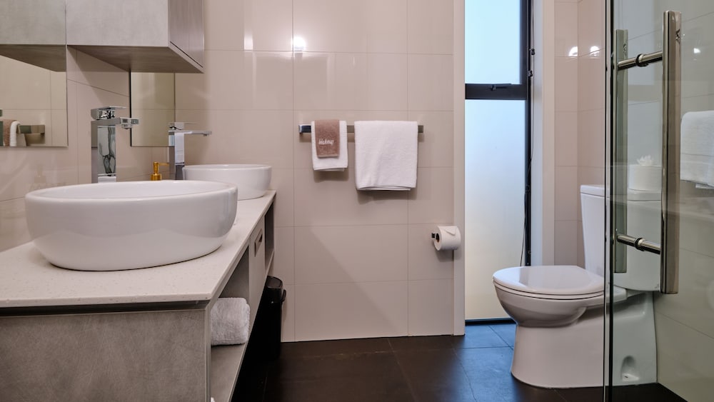 2 BEDROOMS, PENTHOUSE