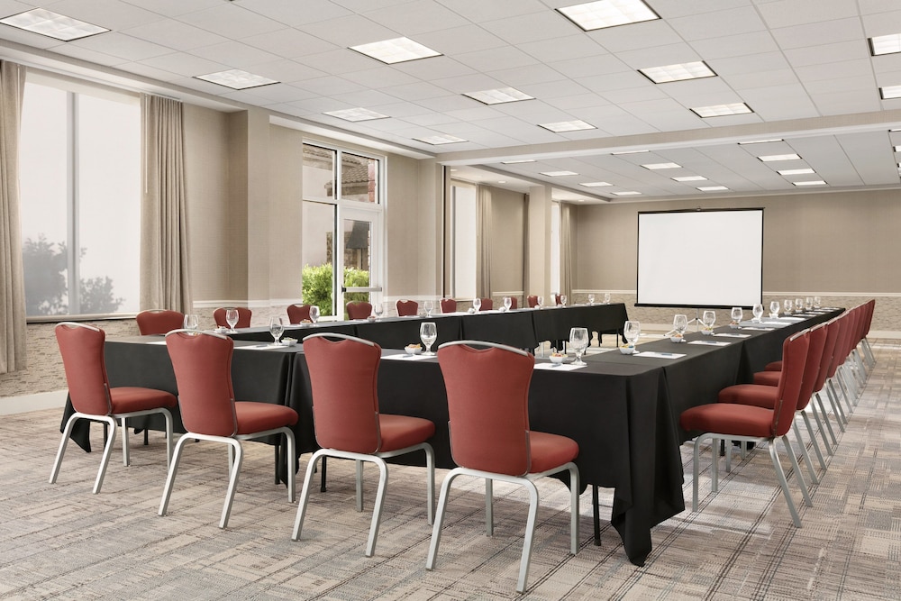 Four Points by Sheraton Sacramento International Airport 45/49