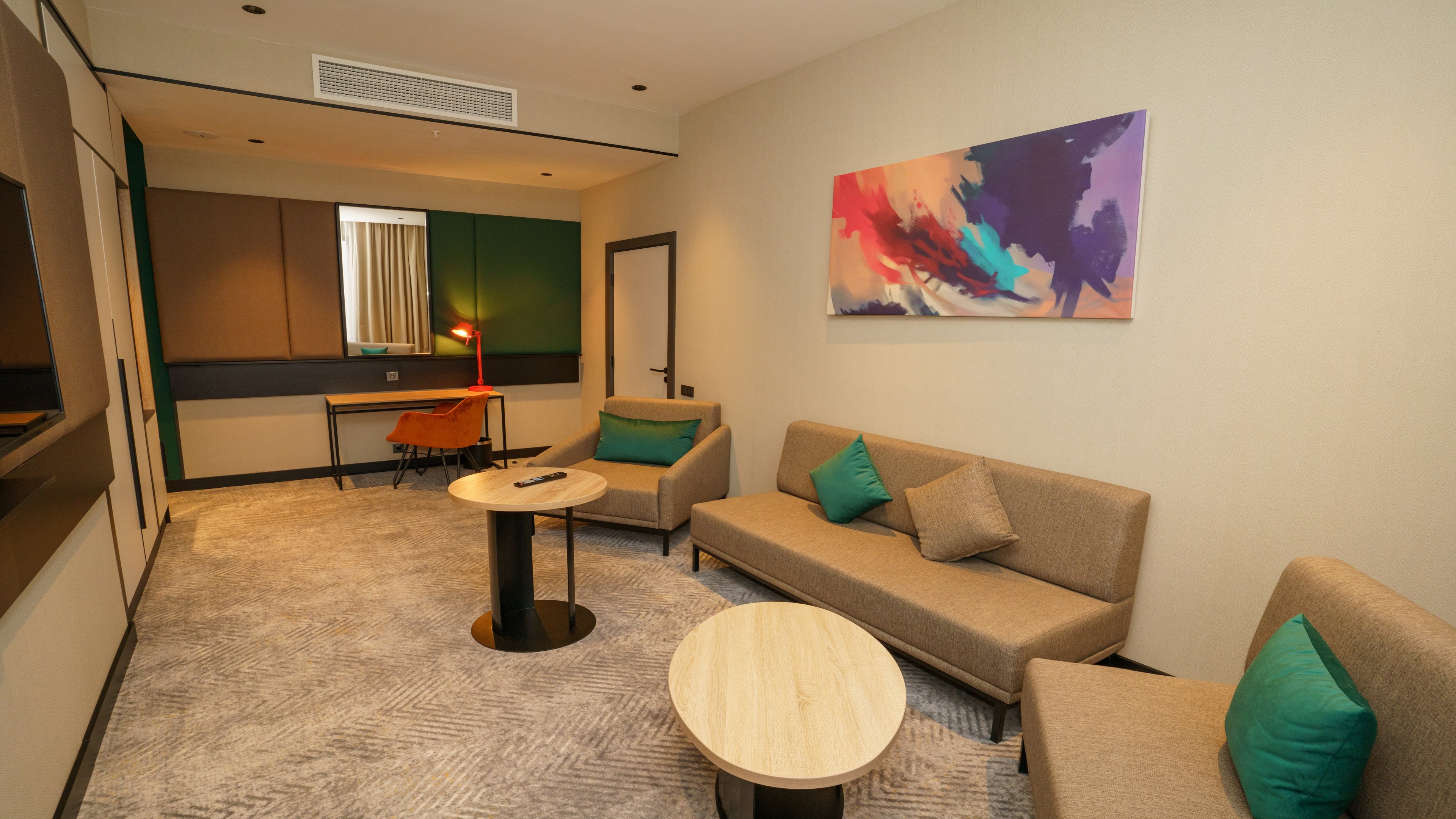 Holiday Inn Tashkent City 27/50