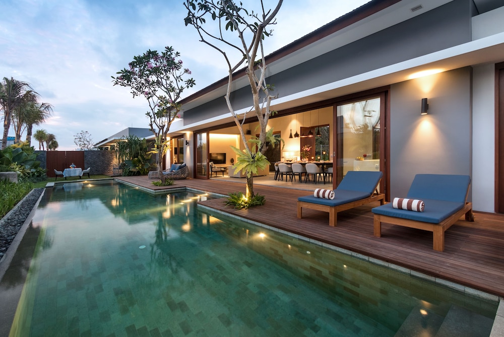 Amarin Seminyak 43/45