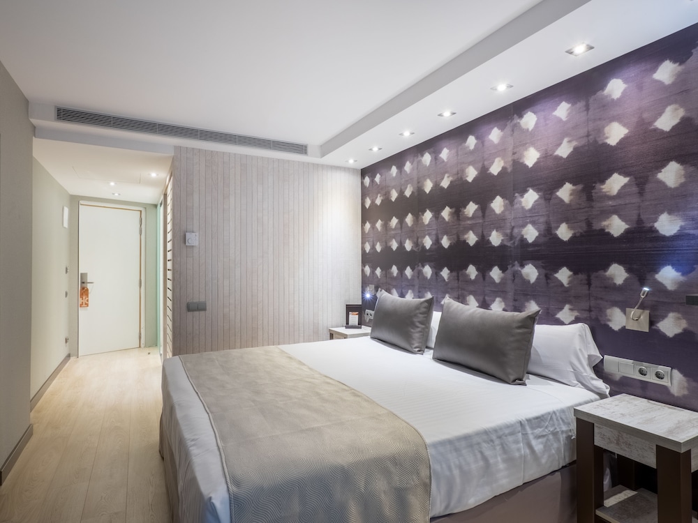 Catalonia Atenas Hotel 24/71