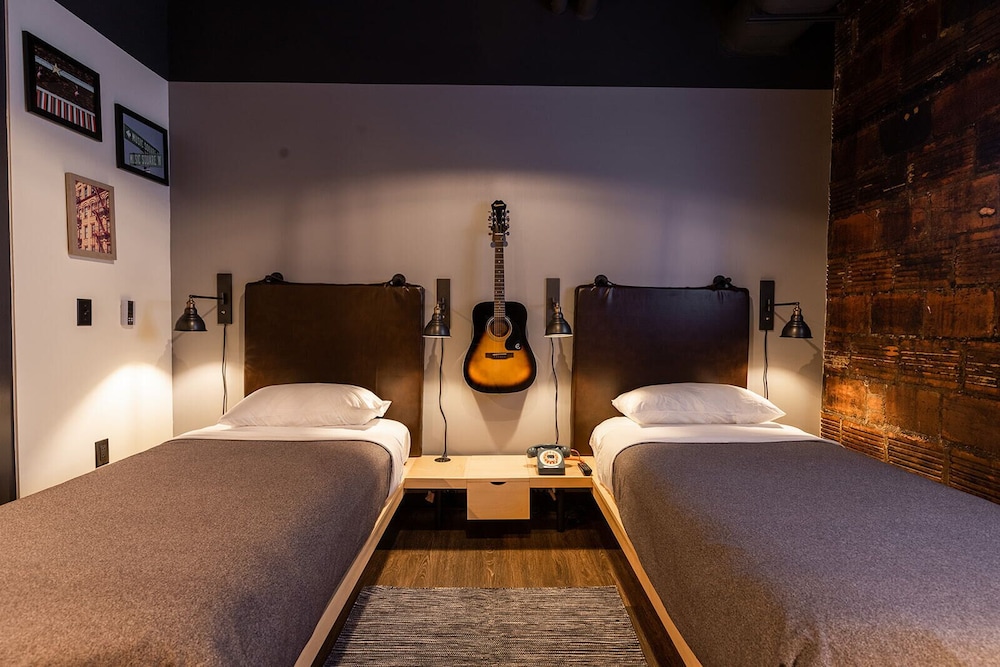 Moxy Nashville Downtown 9/40
