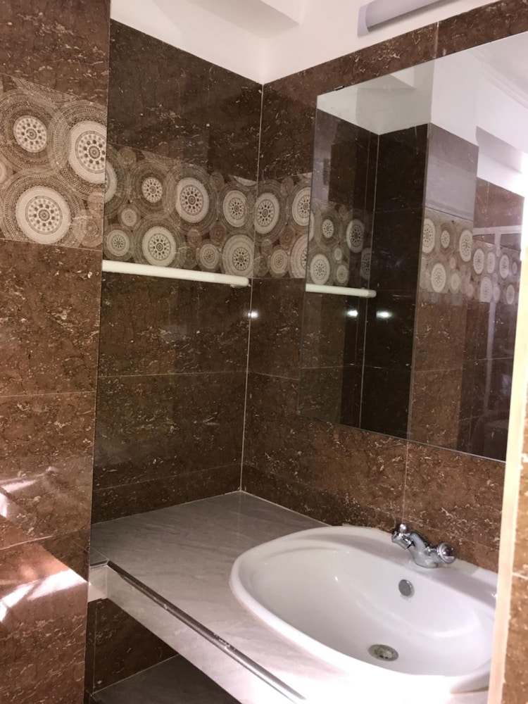 Oasis Beach Resort 18/41
