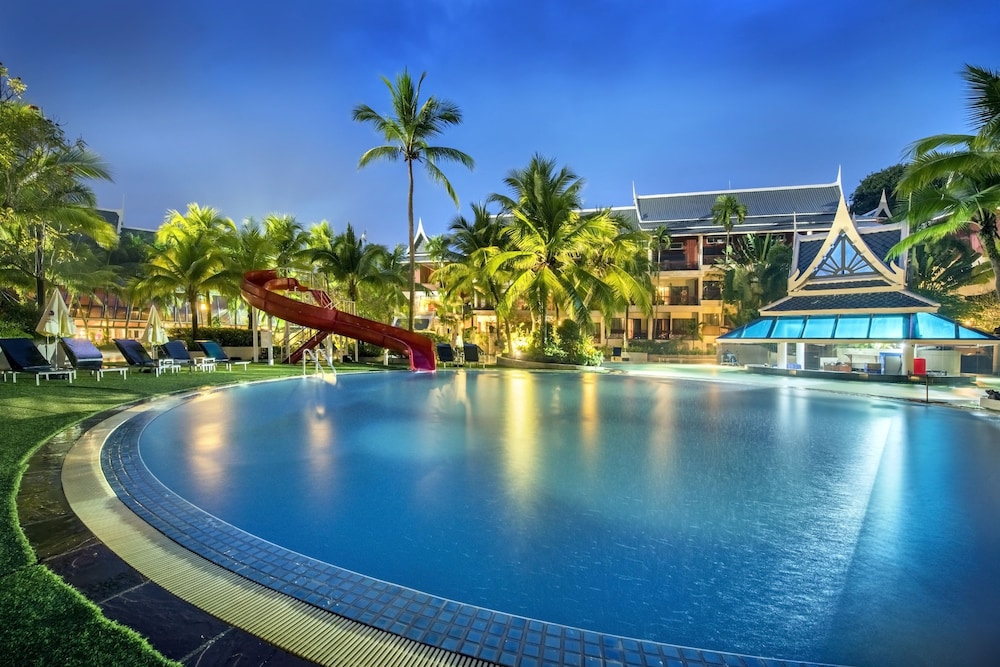 Cha-da Thai Village Resort 28/72