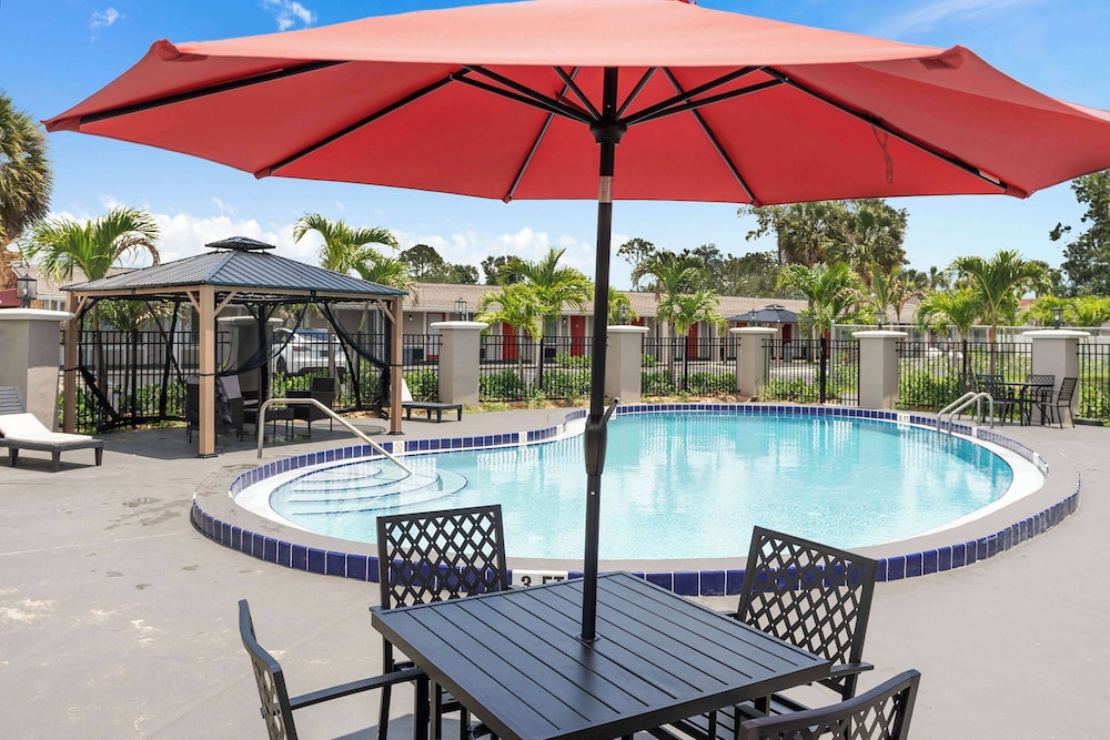 Travelodge by Wyndham Kissimmee/Orlando 41/46