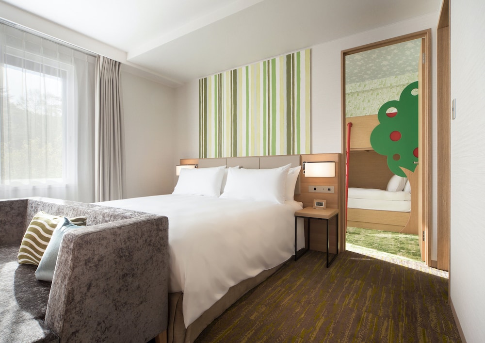 Premium, King Bed, Bunk Bed