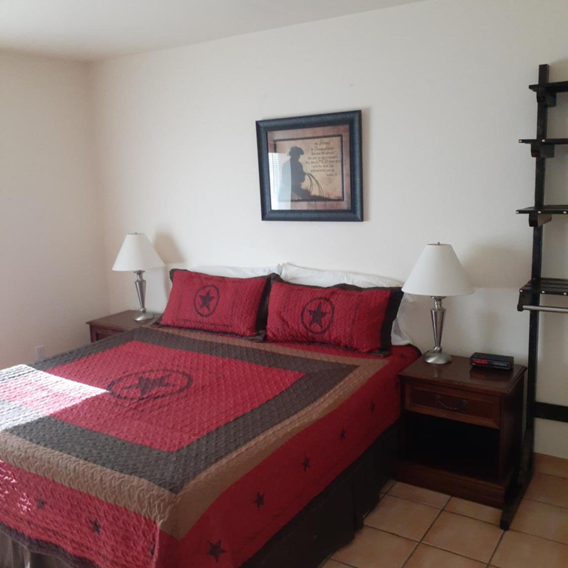 Suite, King Bed