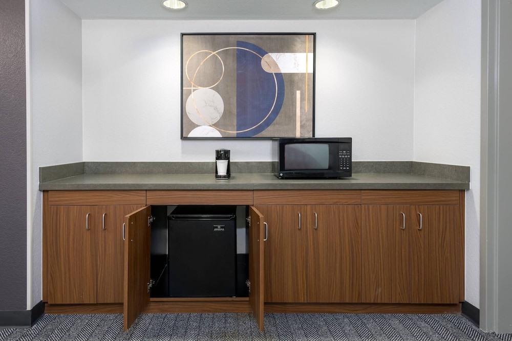 Courtyard by Marriott Tallahassee North/I-10 Capital Circle 47/53