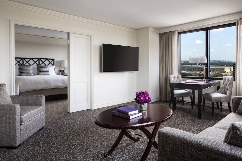 Ritz Carlton Pentagon City 19/59