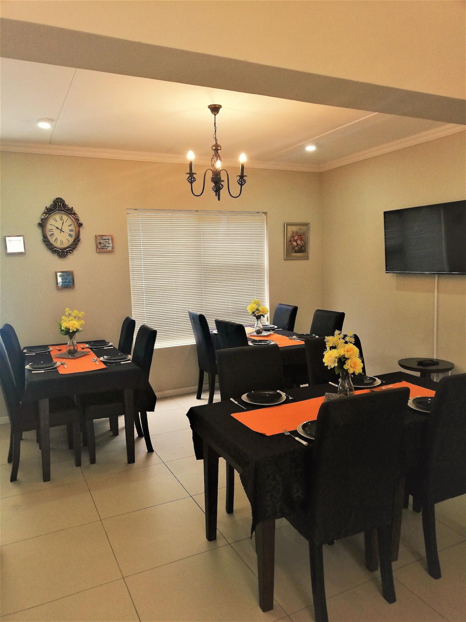 Atlantic Pearl Guest House Rivonia 16/24
