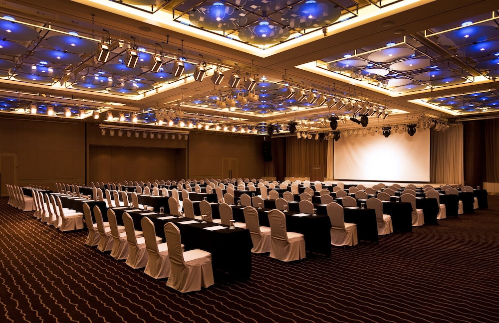 Paradise Hotel Busan 62/75