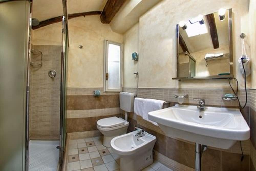 غرفة مفردة بسرير مزدوج، Hotel Pedrini 4/7