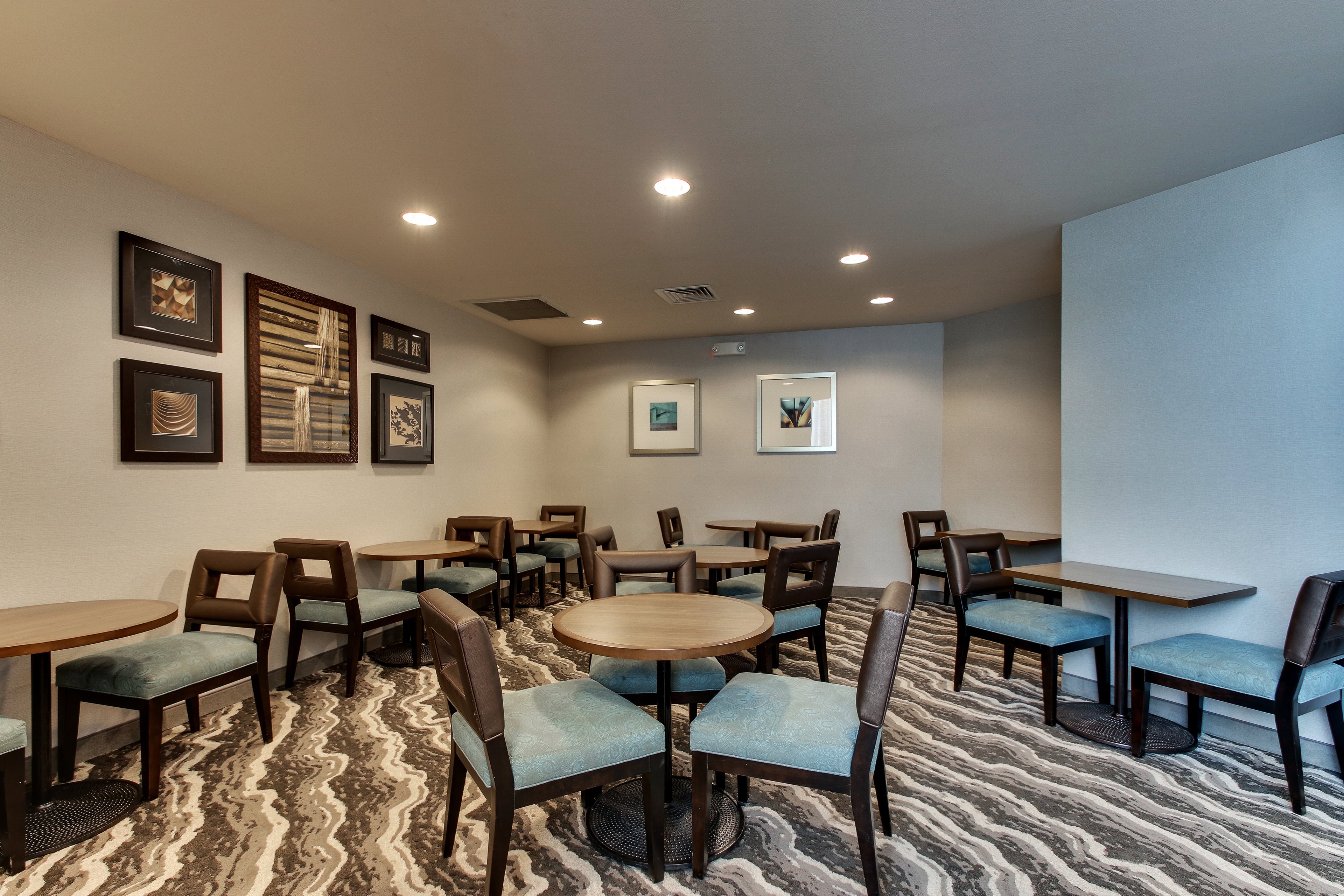 Staybridge Suites Missoula 44/59