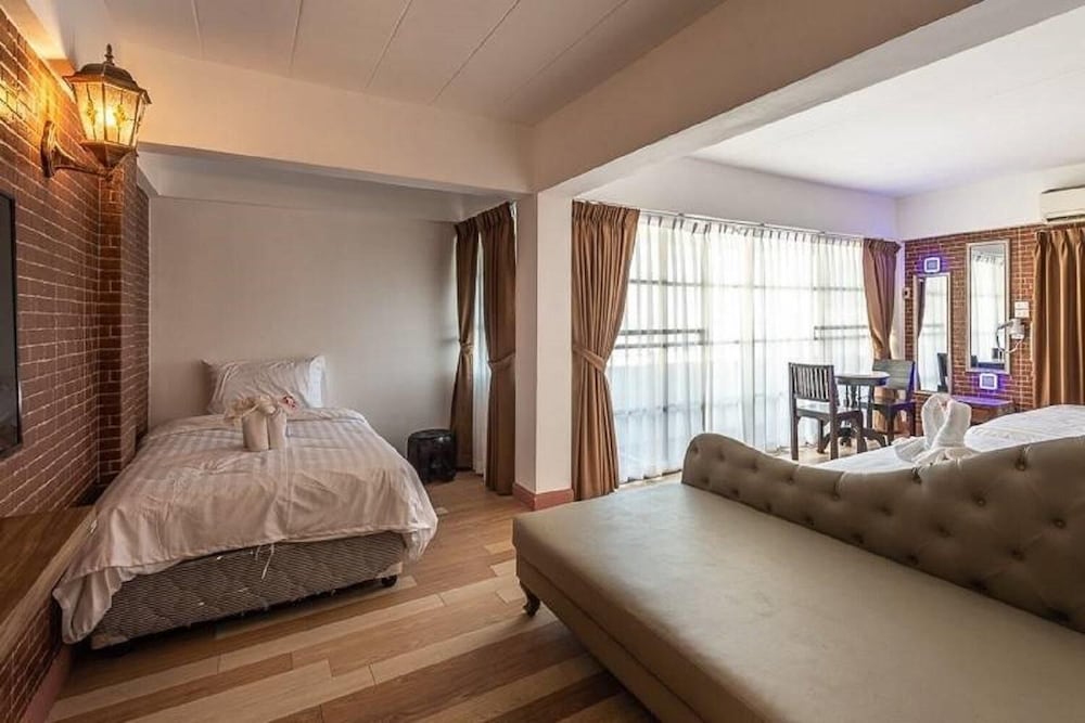 Sudyod Hotel 13/63