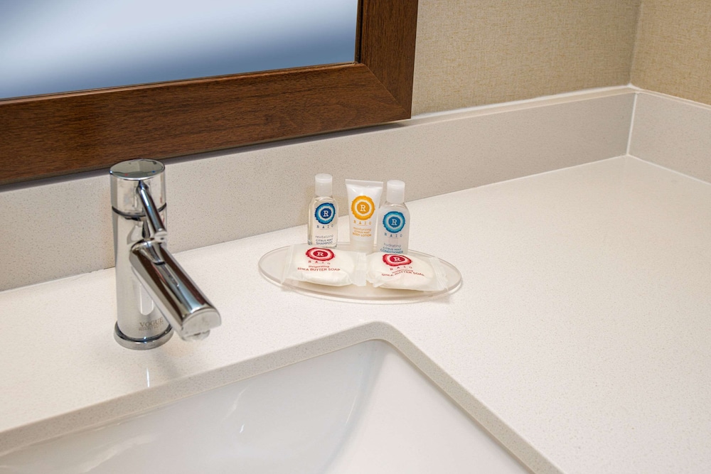 Comfort Inn Naugatuck-Shelton, CT 9/24