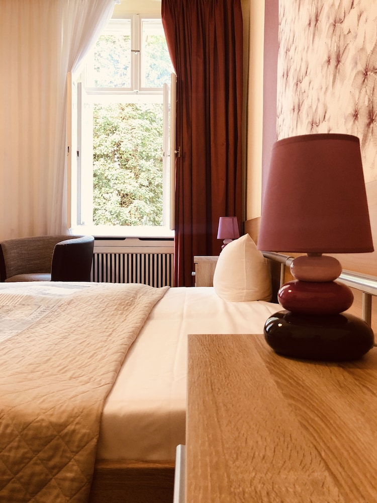 Castell Hotel 26/49