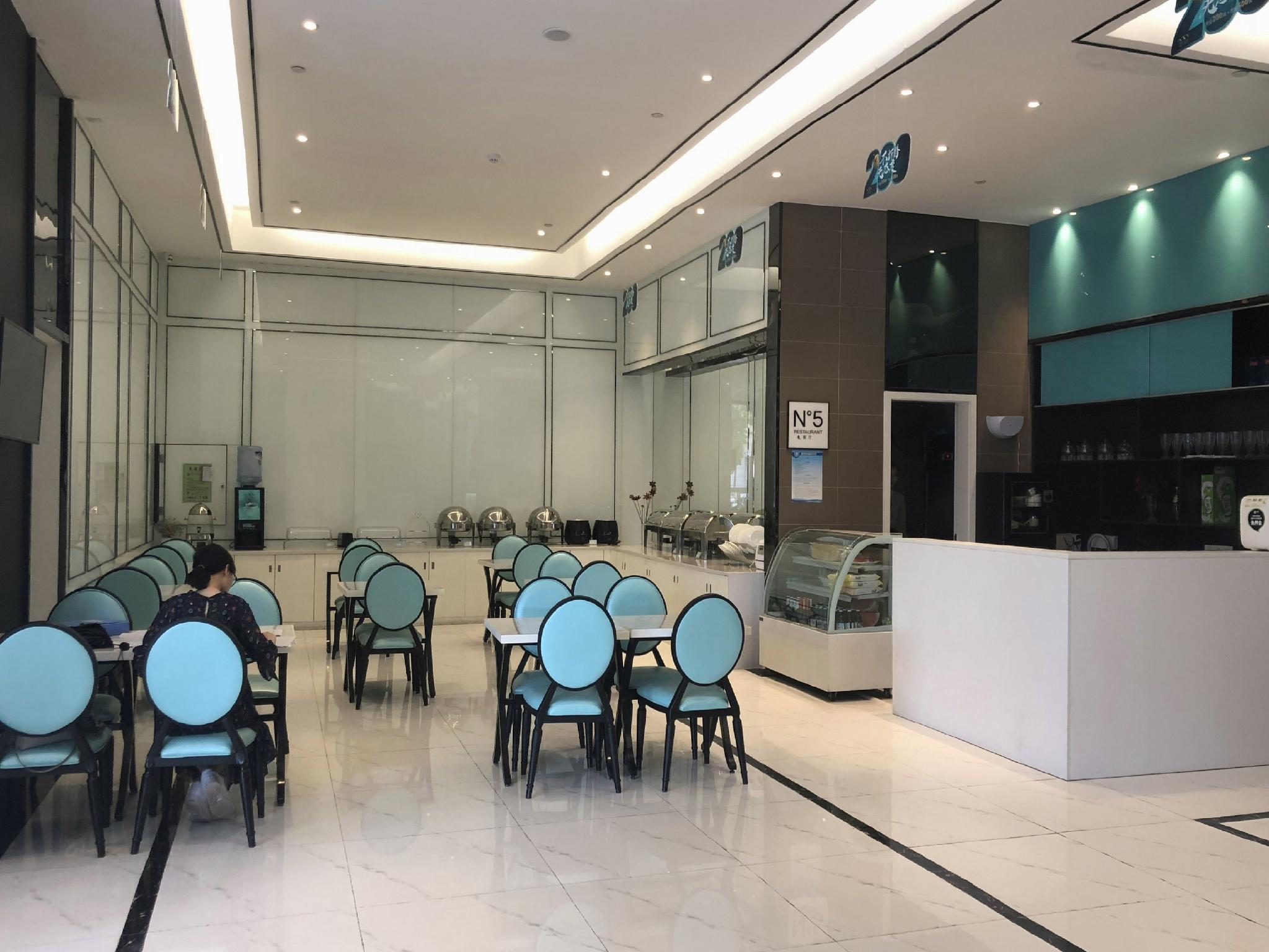 Xana Hotelle (Shenzhen Airport Terminal) 40/50