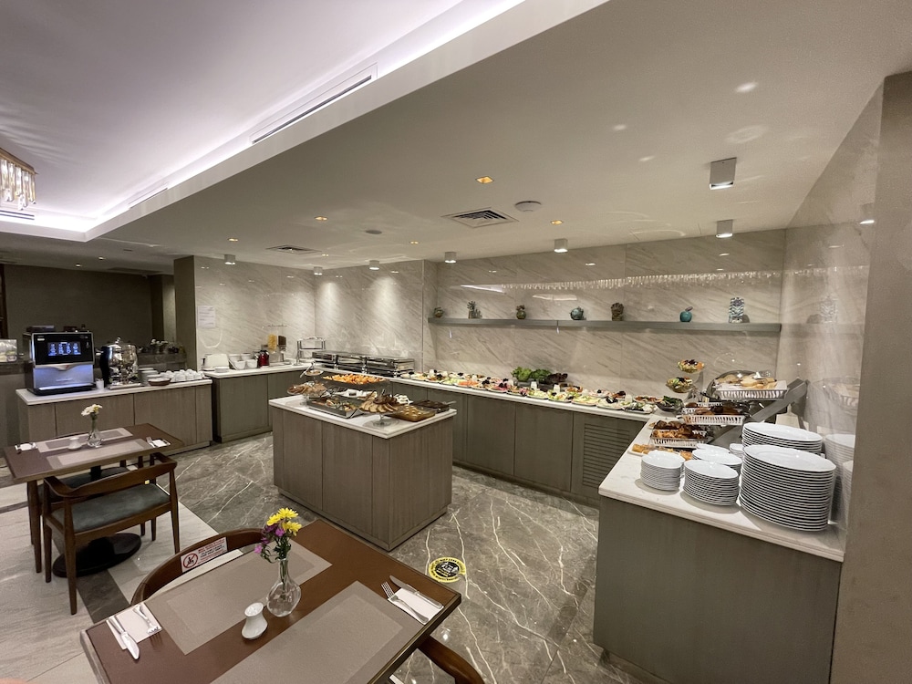 Asur Hotel 30/48