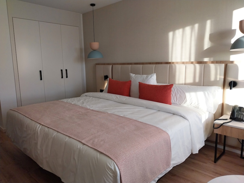 Obal Urban Hotel 15/50