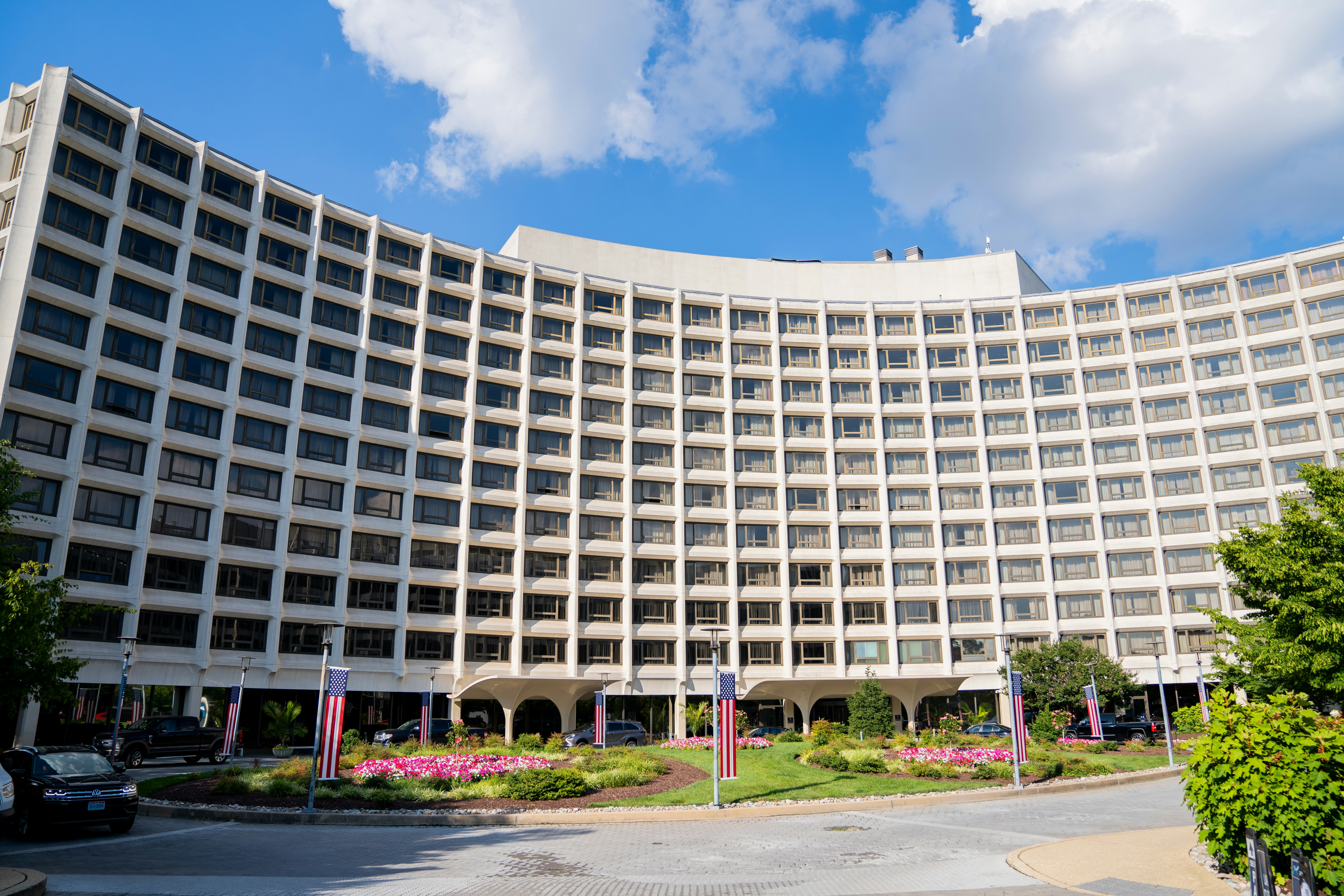 Washington Hilton 77/82