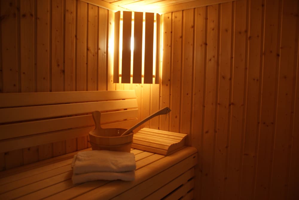 Mercure Maurepas Saint Quentin 32/70