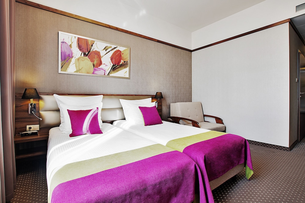 Golden Tulip Krakow City Center Hotel 8/57