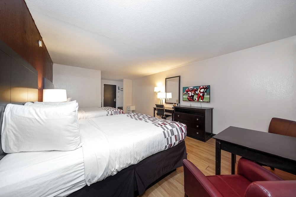 Red Roof Inn Lumberton 10/28
