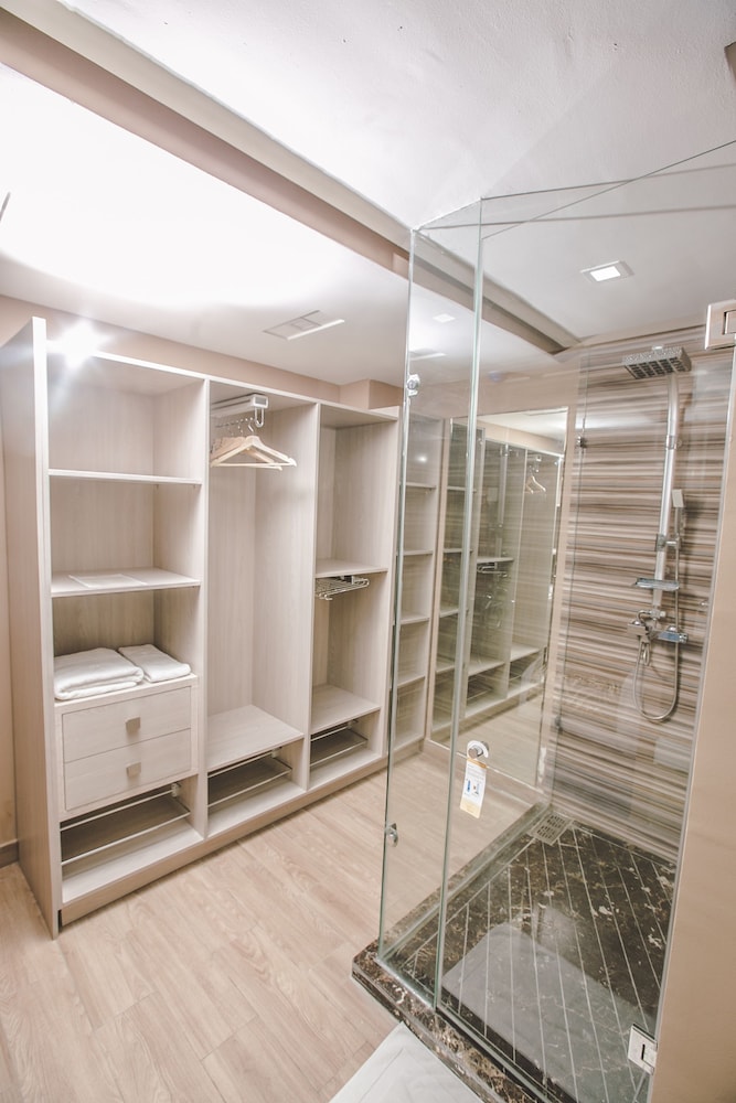 DownTown Hotel Maarif Casablanca By TSA 35/65