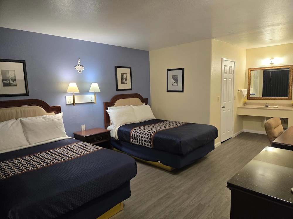 غرفة قياسية بسريرين كوين، Rodeway Inn & Suites Blythe I-10, CA 4/10