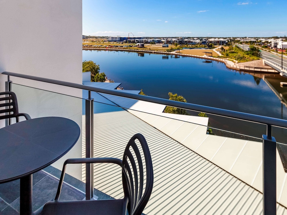 Mercure Sunshine Coast Kawana Waters 37/69