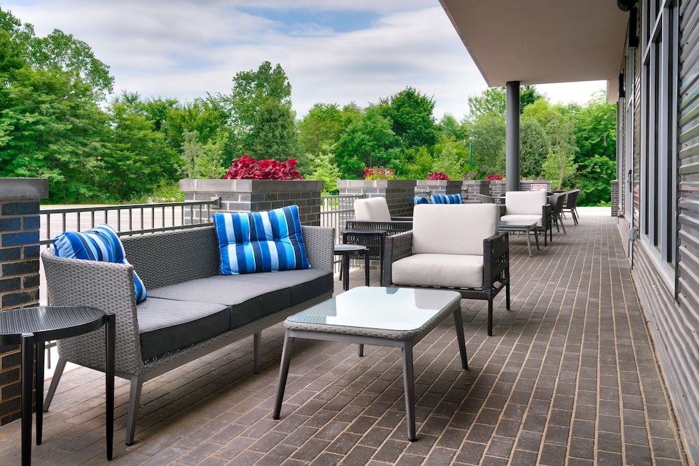 Hyatt Place Fayetteville/Springdale 14/33
