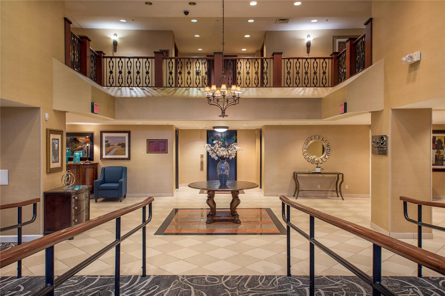Clarion Collection Hotel Arlington Court Suites 21/28