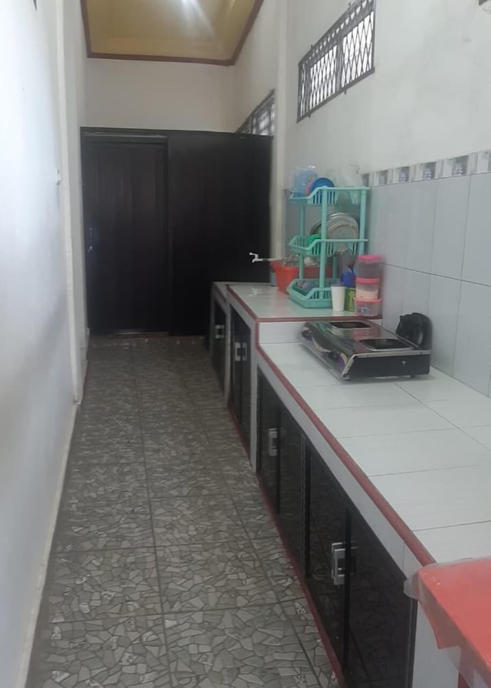 Losmen Ibu Hj. Tarjo 16/20