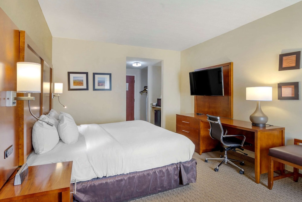 Comfort Inn Columbus near Fort Benning 11/41