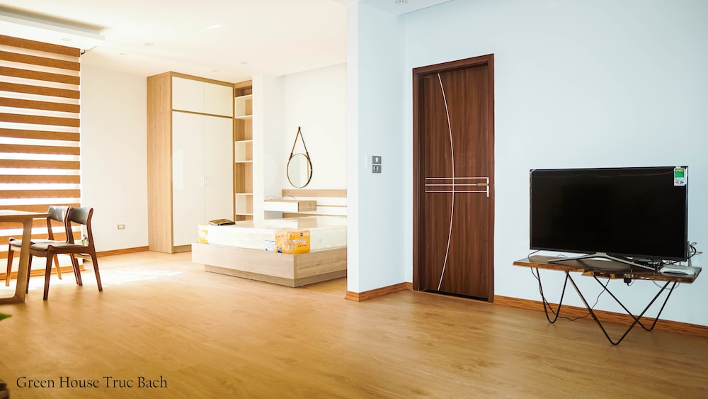 Green House Service Apartment 37/46