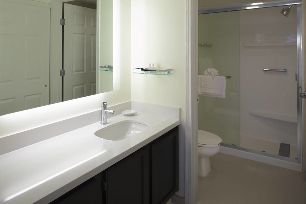 Residence Inn Cleveland Beachwood 4/33
