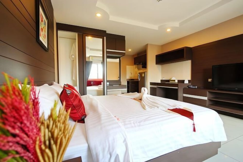 Valhalla Hotel Pattaya 37/75
