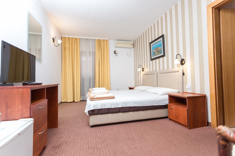 Villa Tropico 25/50
