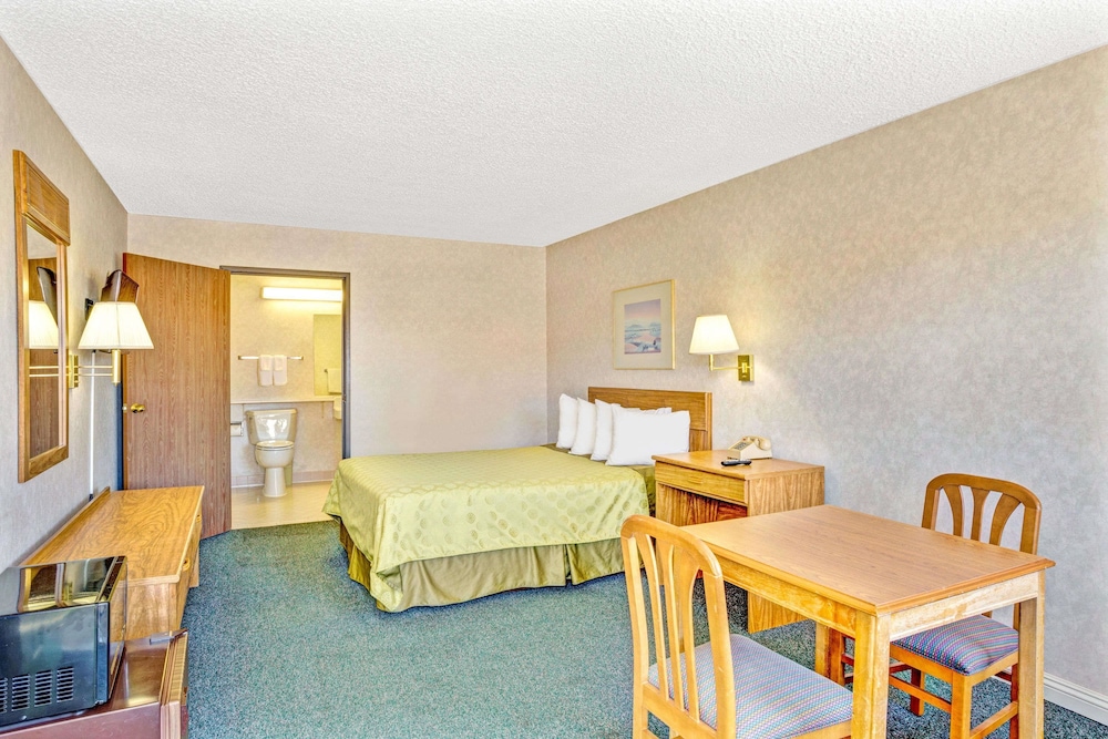 Days Inn By Wyndham Carson City 11/18
