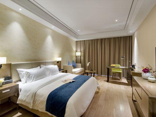 Heyuan Holiday Hotel 10/36