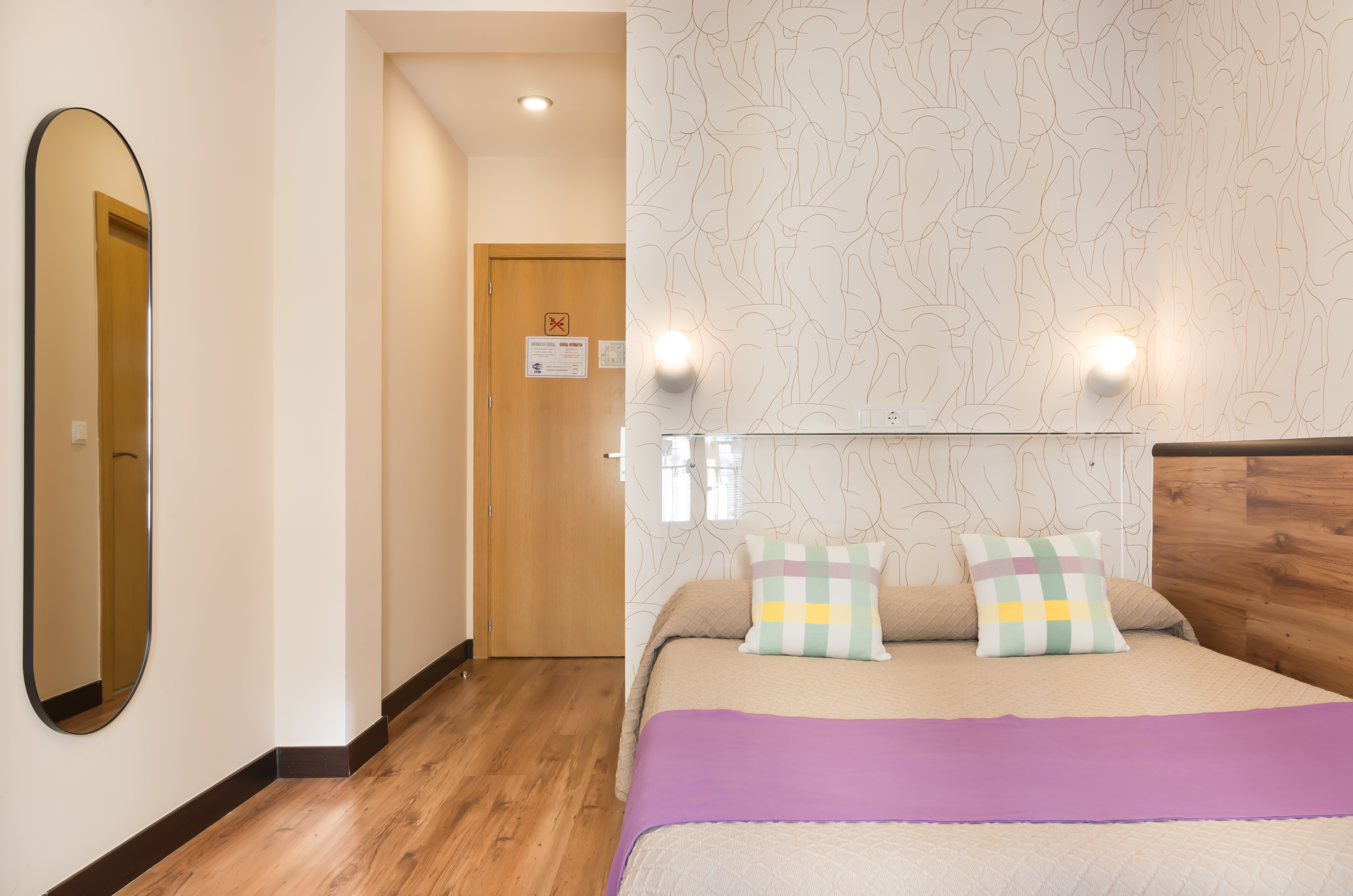 Hostal Art Madrid 33/50